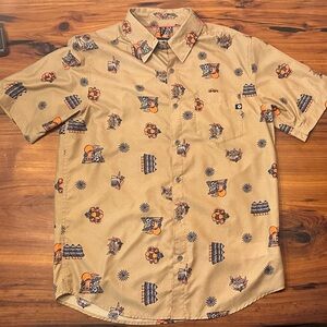 Marmot Tan Short Sleeve Button-Up Shirt with Pattern